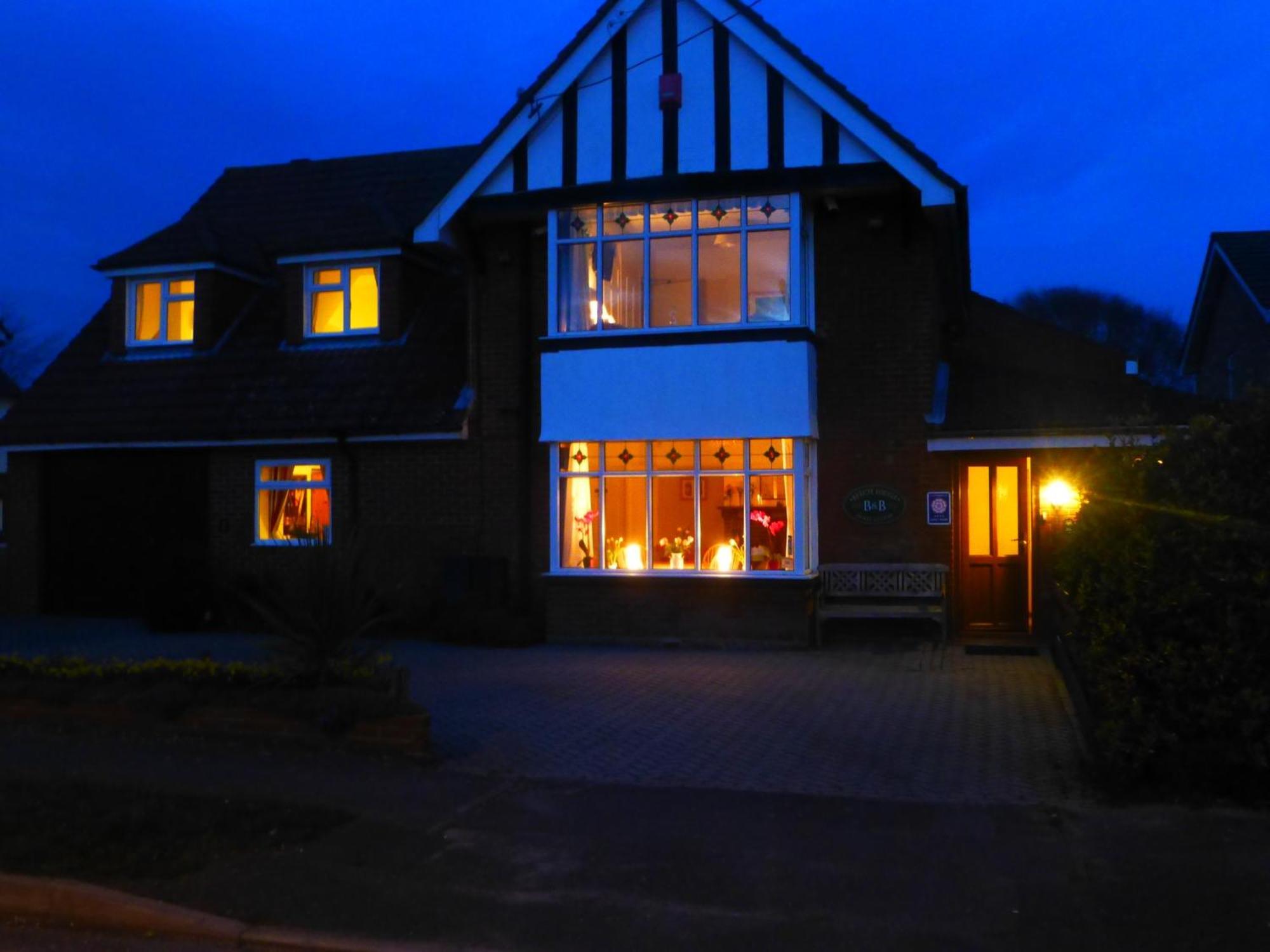 Beech Lodge Guest House Нью Милтон Экстерьер фото