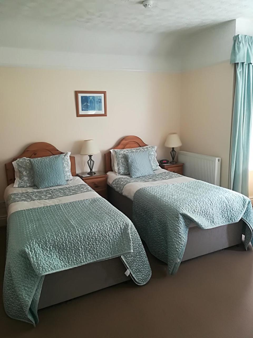 Beech Lodge Guest House Нью Милтон Экстерьер фото